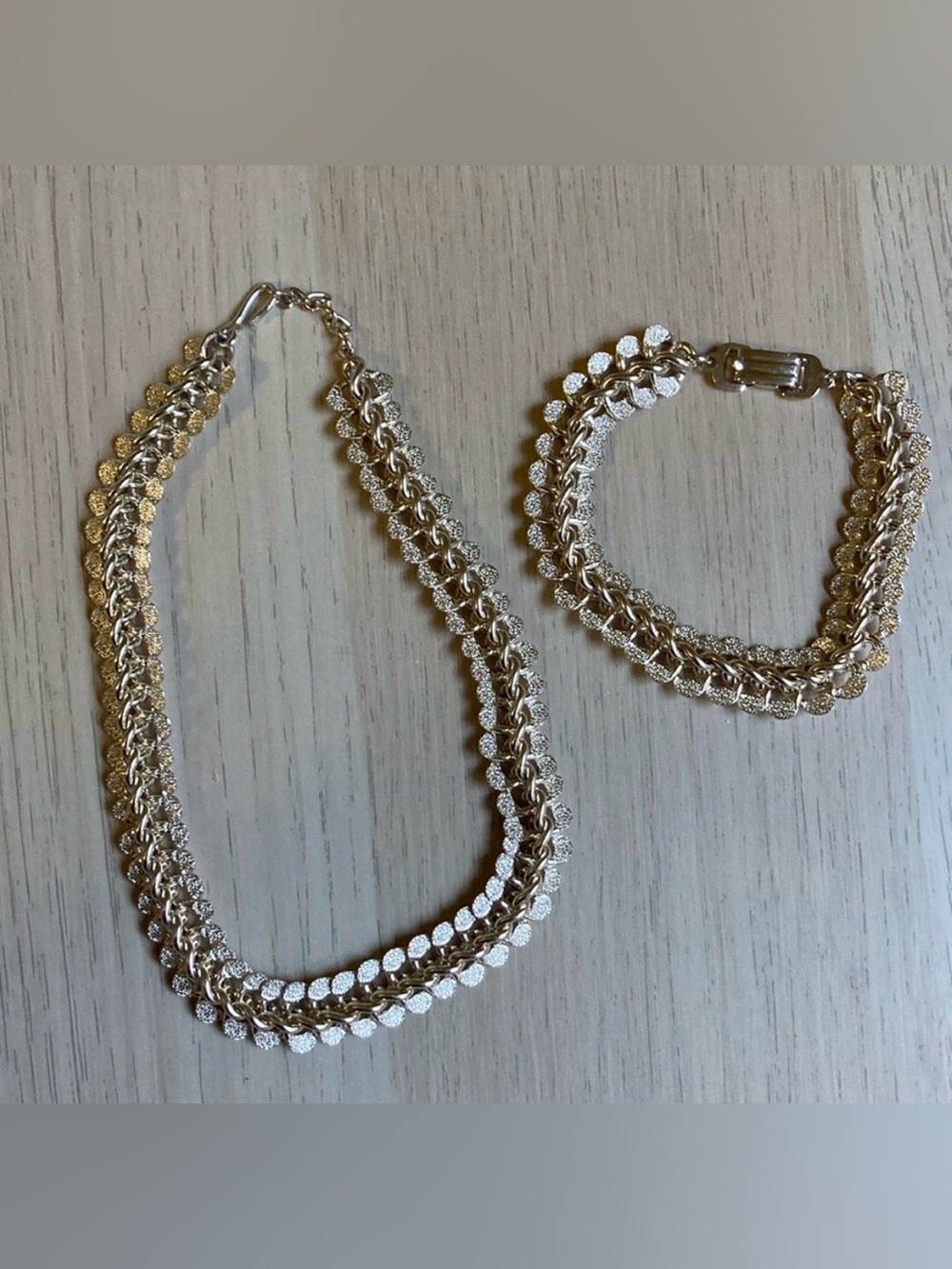 Vintage Gold Tone Necklace and Bracelet Set,   Lightweight